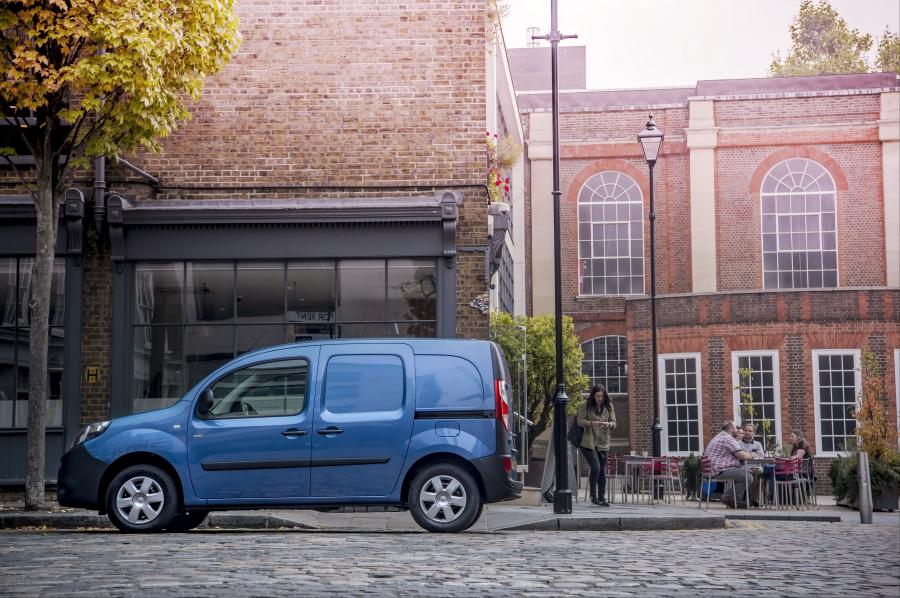  Renault Kangoo Van Z.E. 33 2017 года  (UK) (фото 39 из 44)